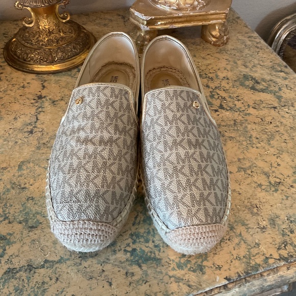Michael Kors signature gold loafers espadrille style, 8.5m - Picture 1 of 5